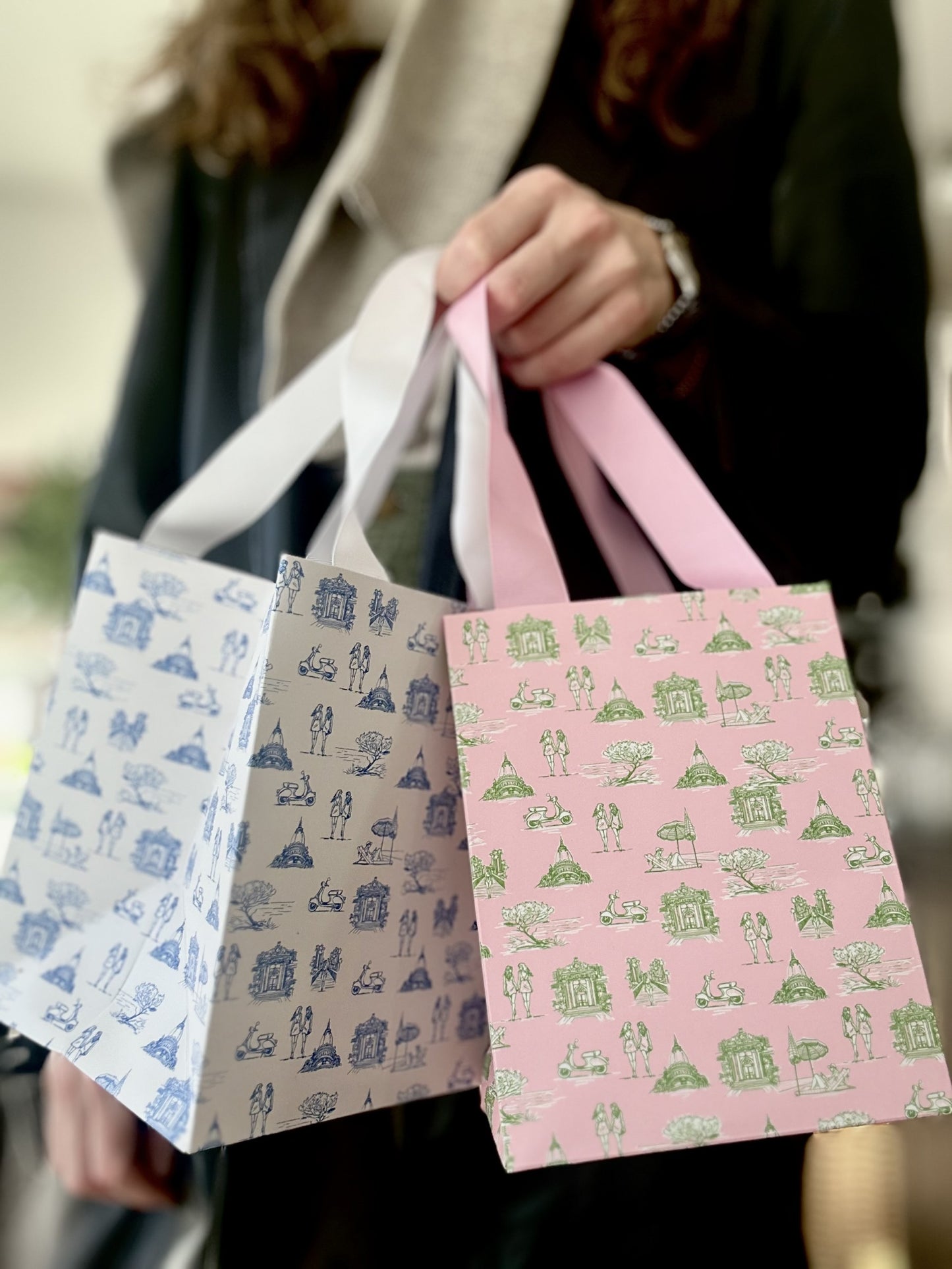 Les Vacances Collection - Blue & White